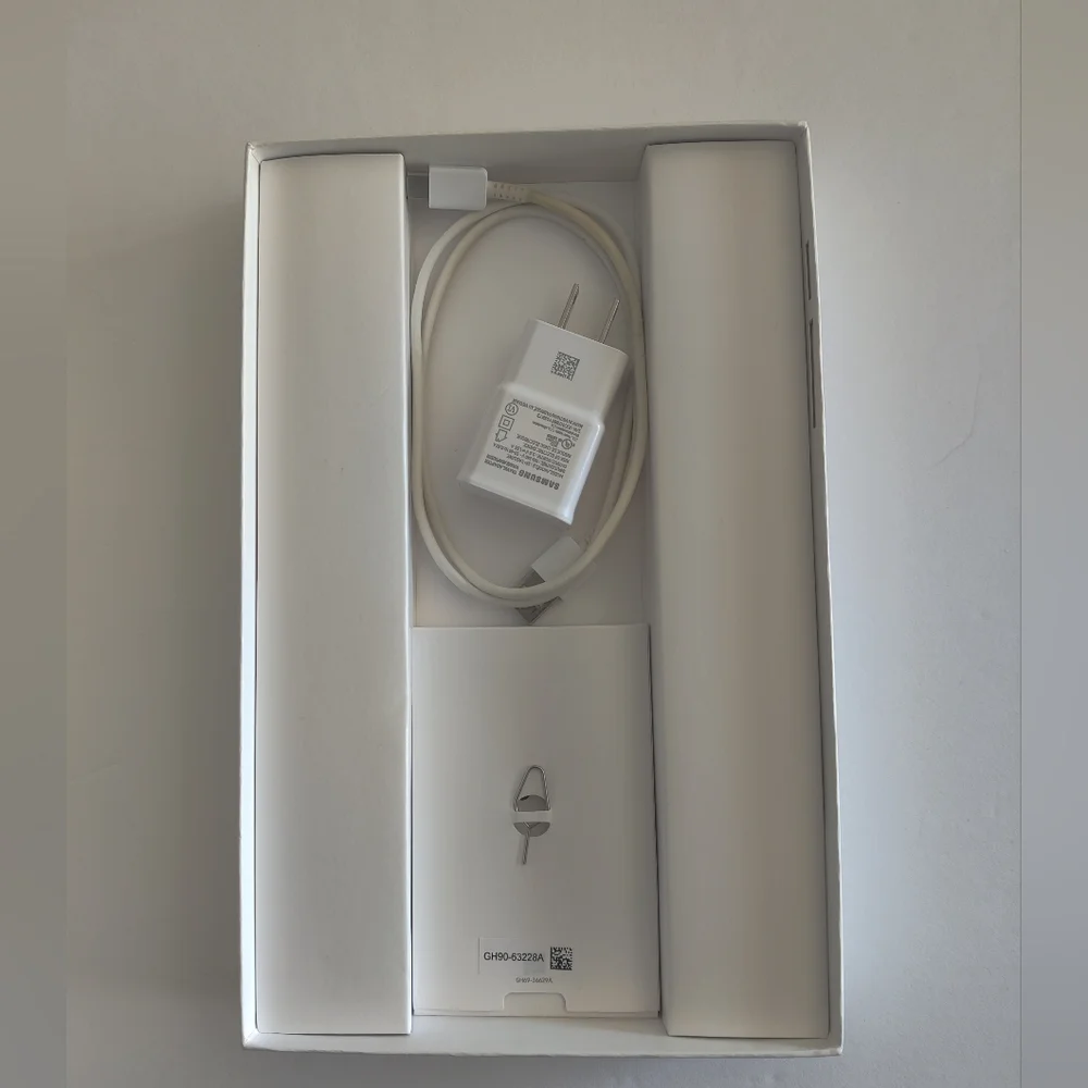 Samsung Galaxy S6 Lite Tablet With TikTok and CapCut App